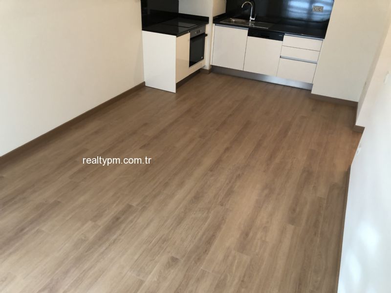 NEF SANCAKTEPE SATILIK 2+1 ÇOK İYİ KONUM HAVUZ CEPHE. - 3076