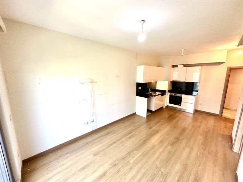 NEF SANCAKTEPE KİRALIK 1+1 BALKONLU TİP.. GÜZEL KONUM. REALTY PM DEN. - 3241